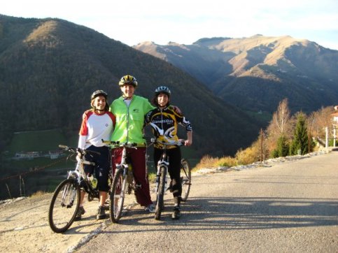 1931161_765823346850_2824_n