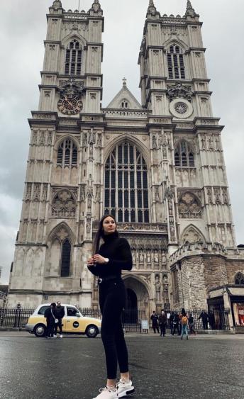 e15c35c9-2f5c-4e16-a7dd-1b925c1da808